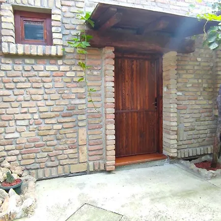 Wood House 아파트 루마